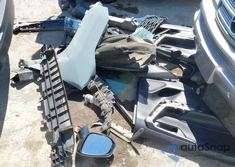 2021 Toyota Rav4 Xle Premium z USA, uszkodzony, nr VIN 2T3C1RFV5MW168431